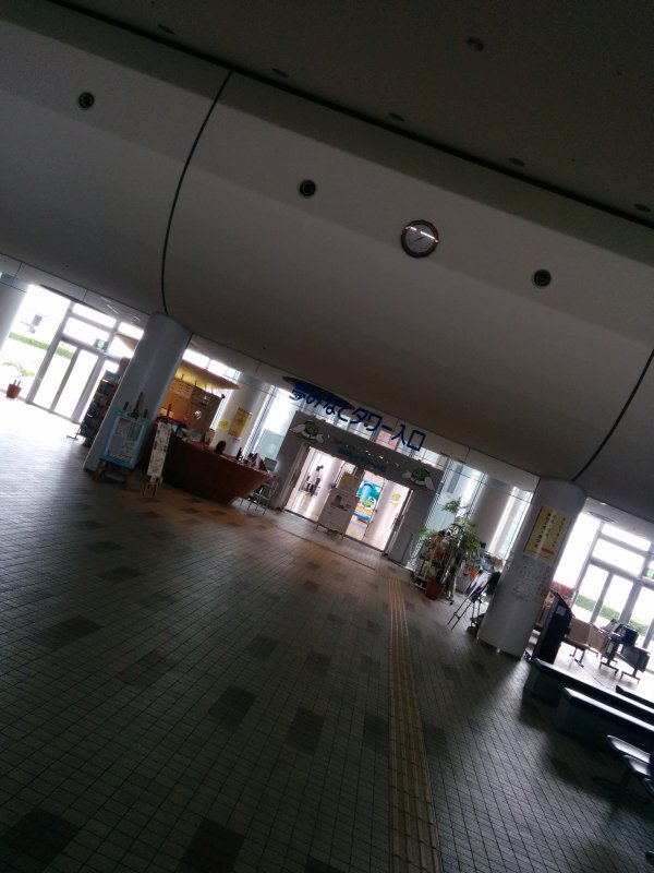 タワーエントランス