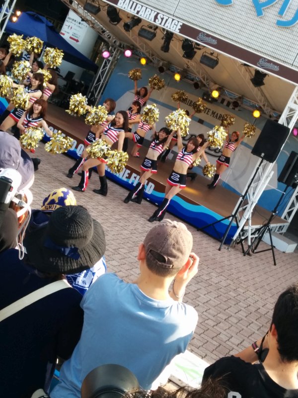 お姉さまのダンス