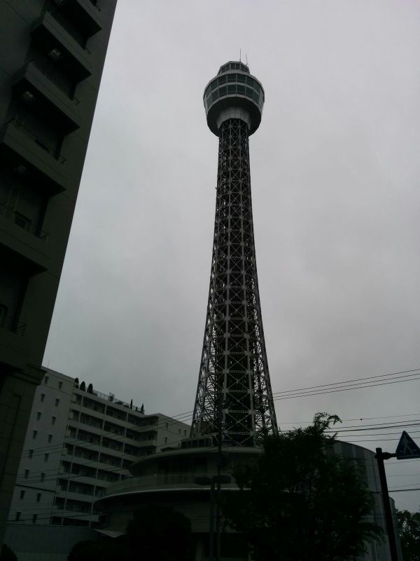 横浜マリンタワー
