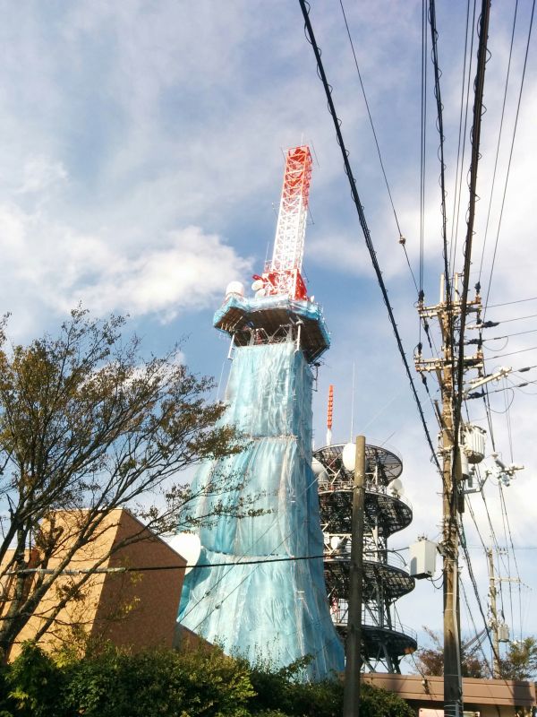 アンテナ塔の工事