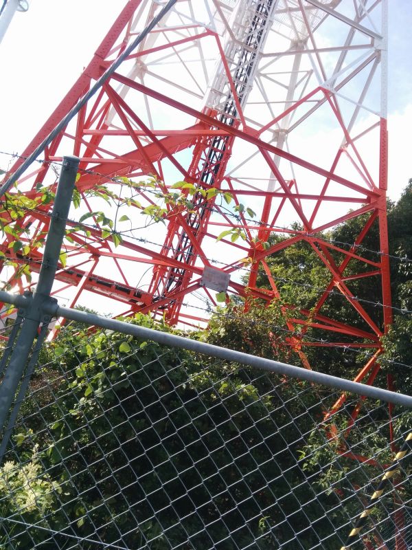 塔の製造者