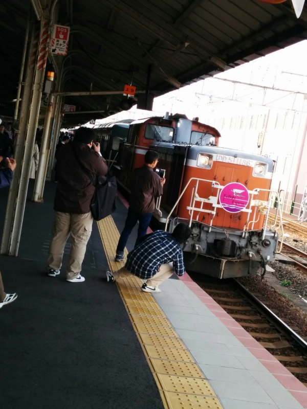 撮り鉄を撮る