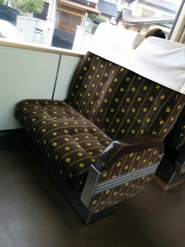 座席シートの柄