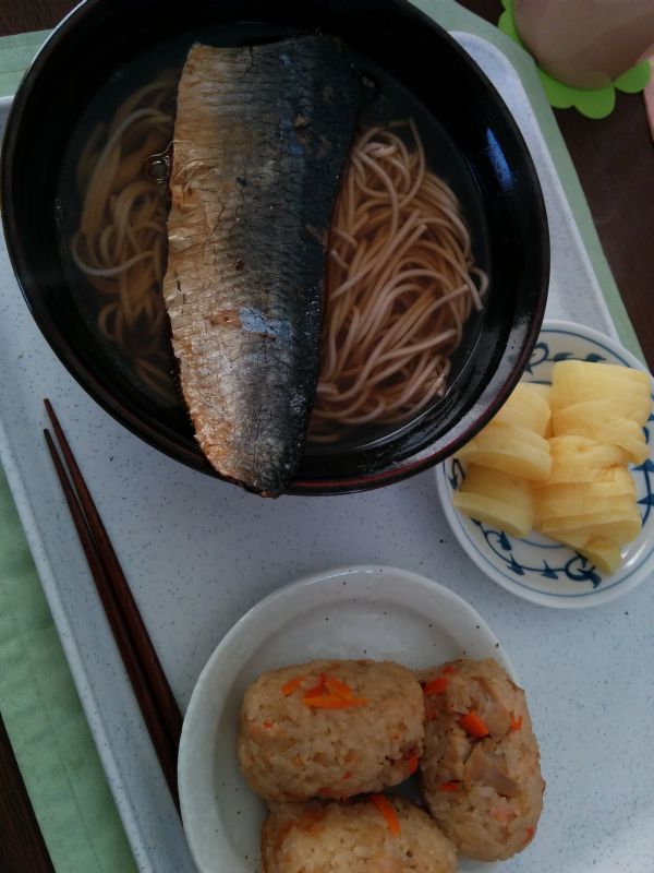 本日の朝食兼昼食