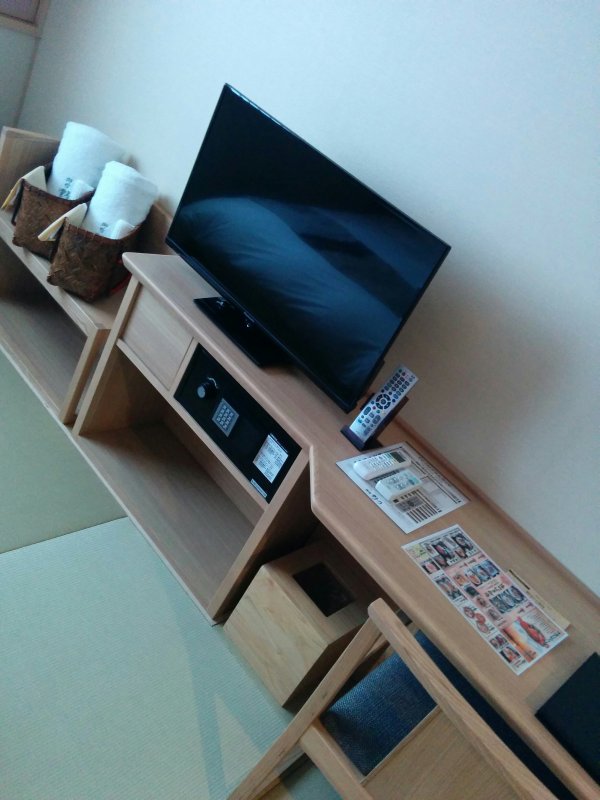 部屋のテレビ