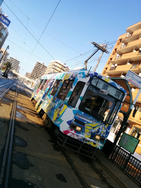 ラッピング車両の撮影