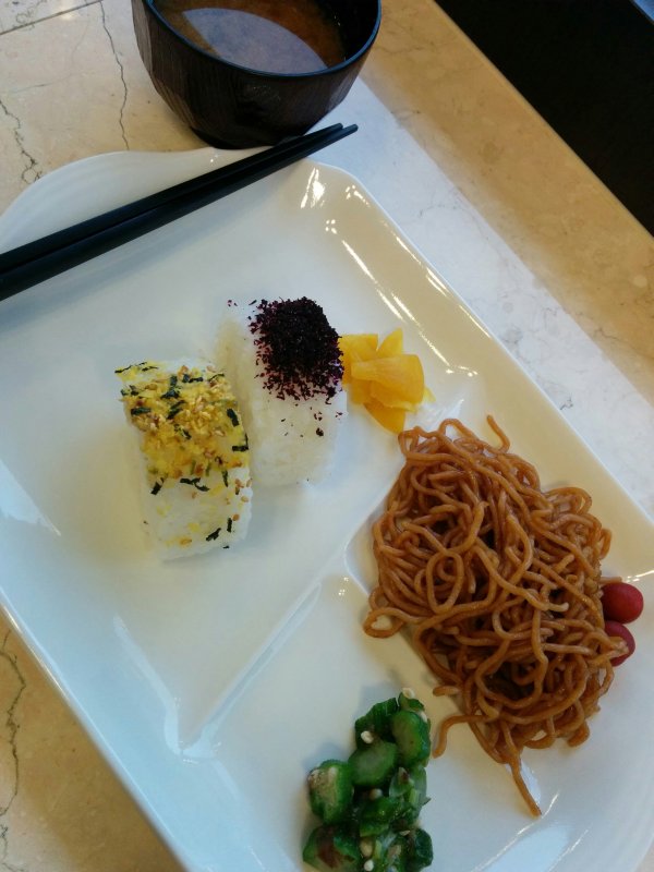 本日の朝食