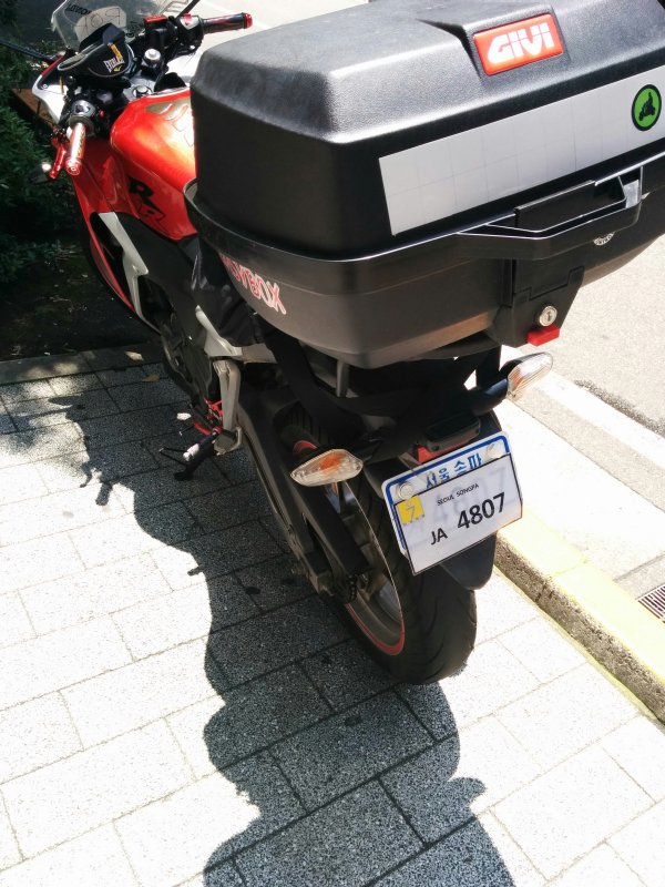 バイクのナンバープレート