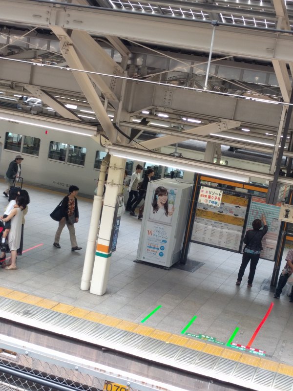 自販機横のポスター