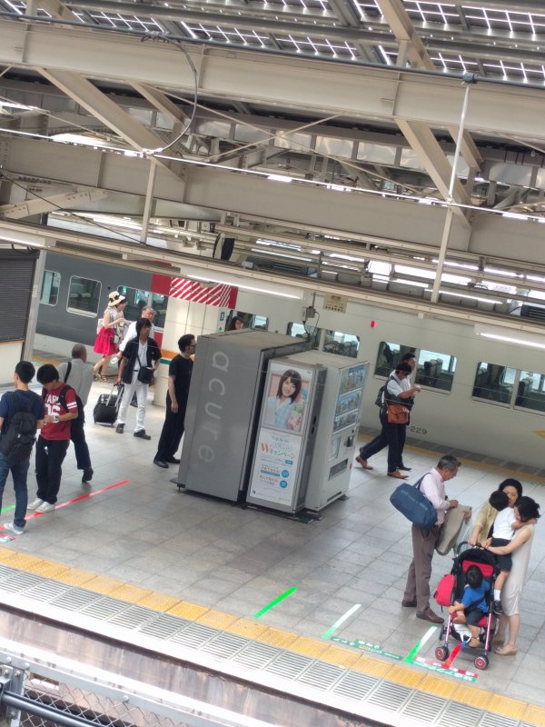 自販機横のポスター２