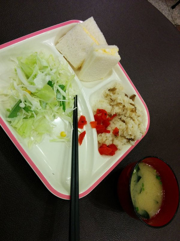 本日の朝食