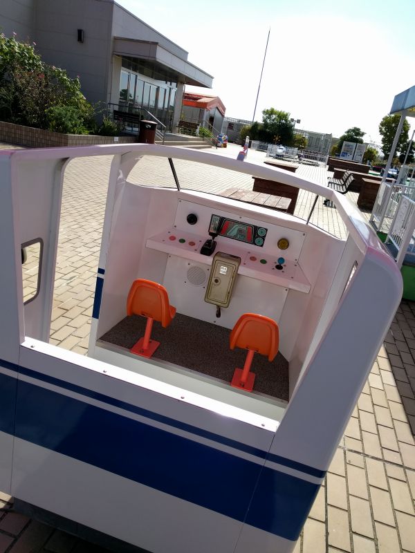 乗り物の内側