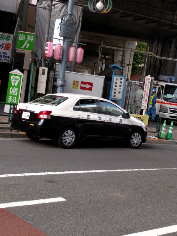 似非パトカー