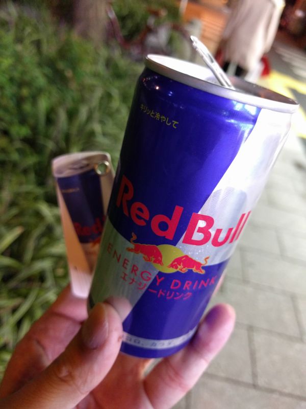 RedBullの無料サンプリング