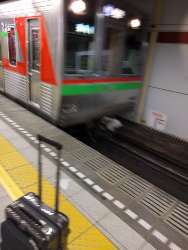 行動開始
