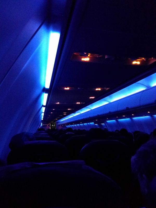 機内照明