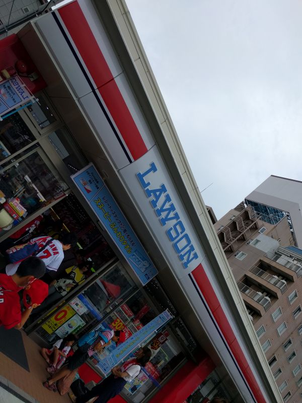 赤いローソン