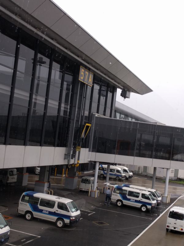 成田空港着
