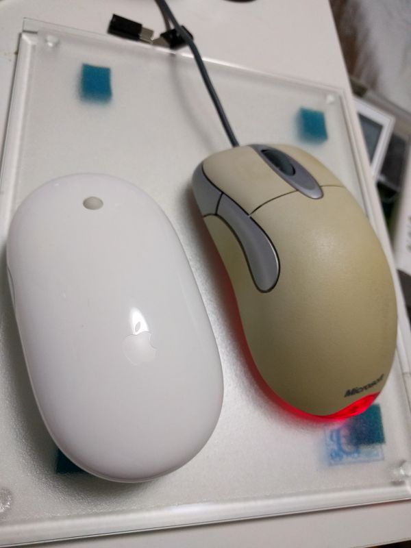 IntelliMouseとMighty Mouse