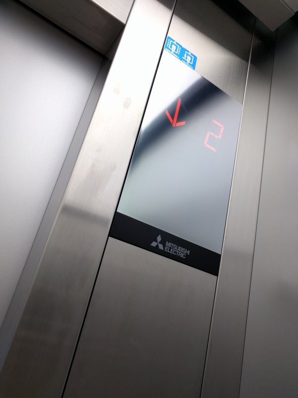 三菱のエレベーター