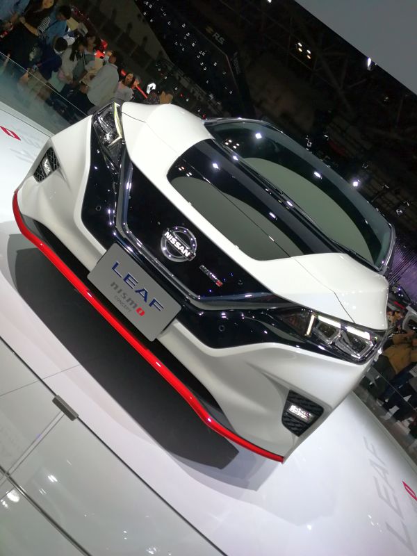 Leaf NISMOのフロントグリル