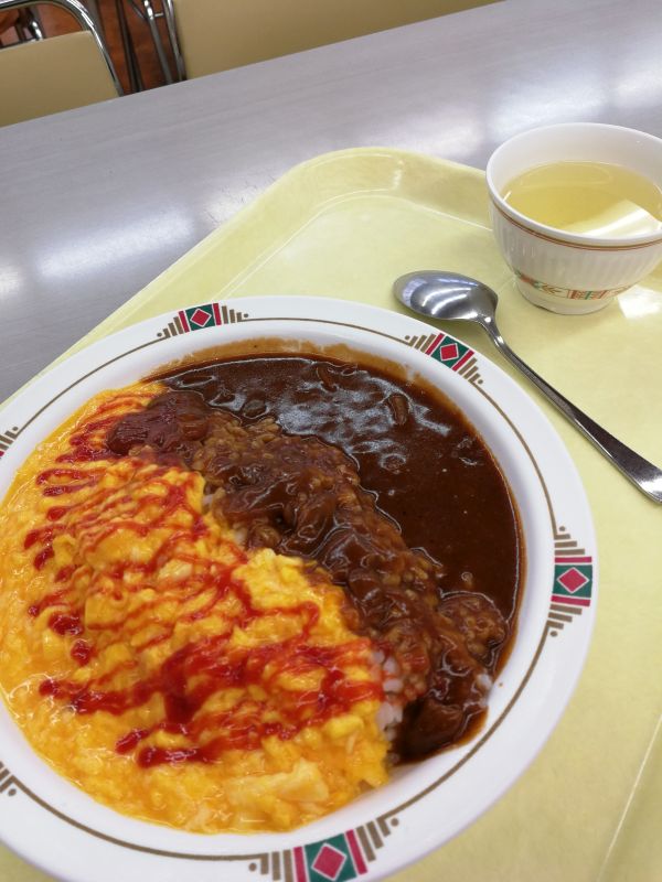 本日の朝食兼昼食