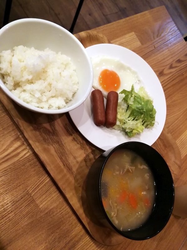 本日の朝食