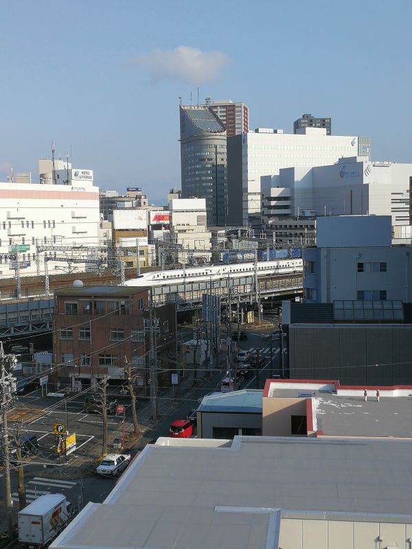 朝から新幹線