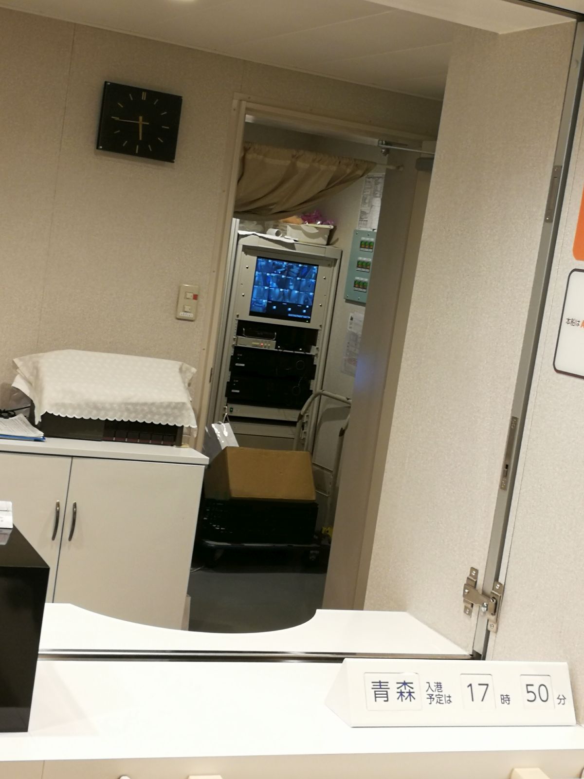 カウンターの奥