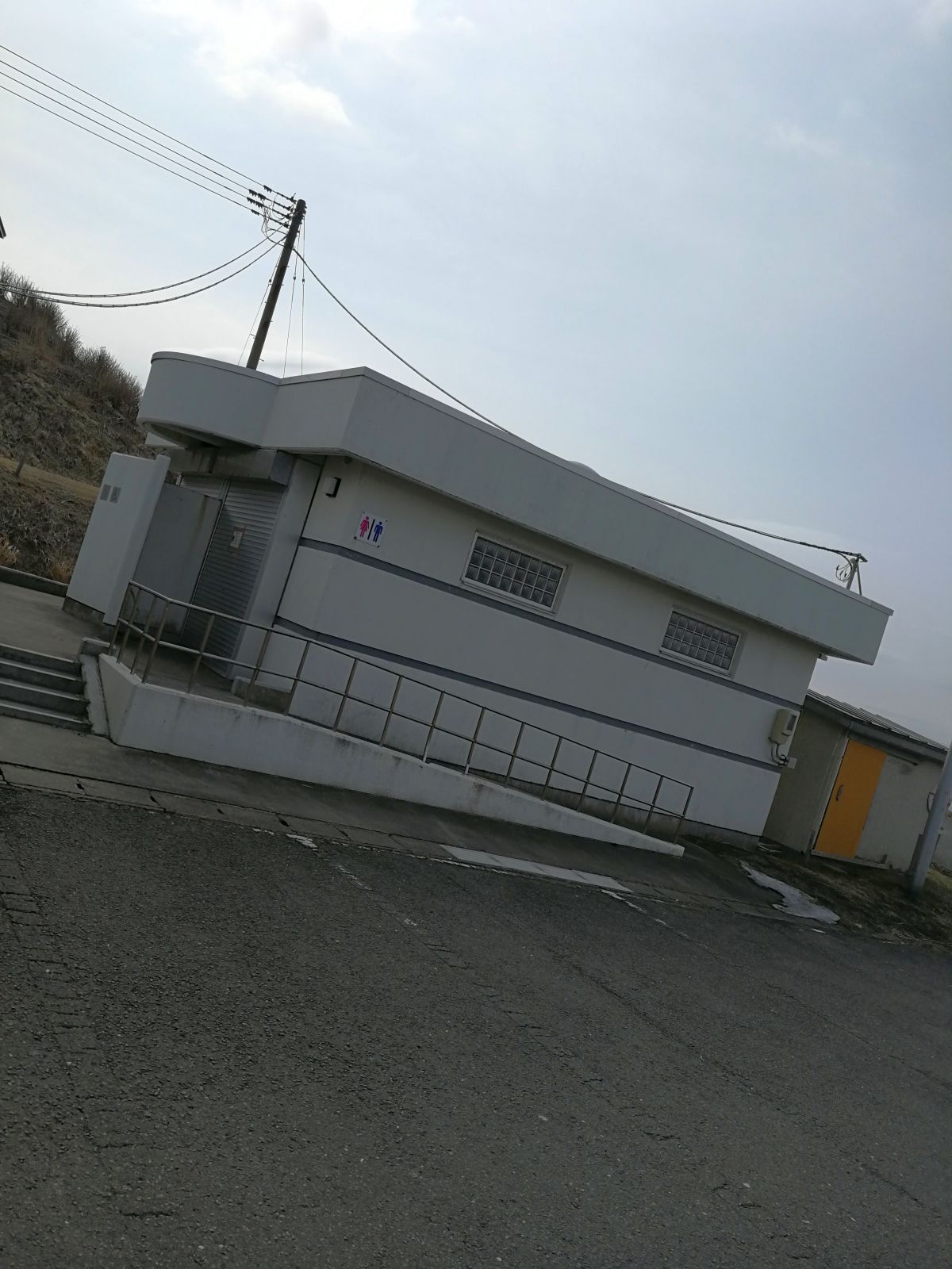 公衆トイレ