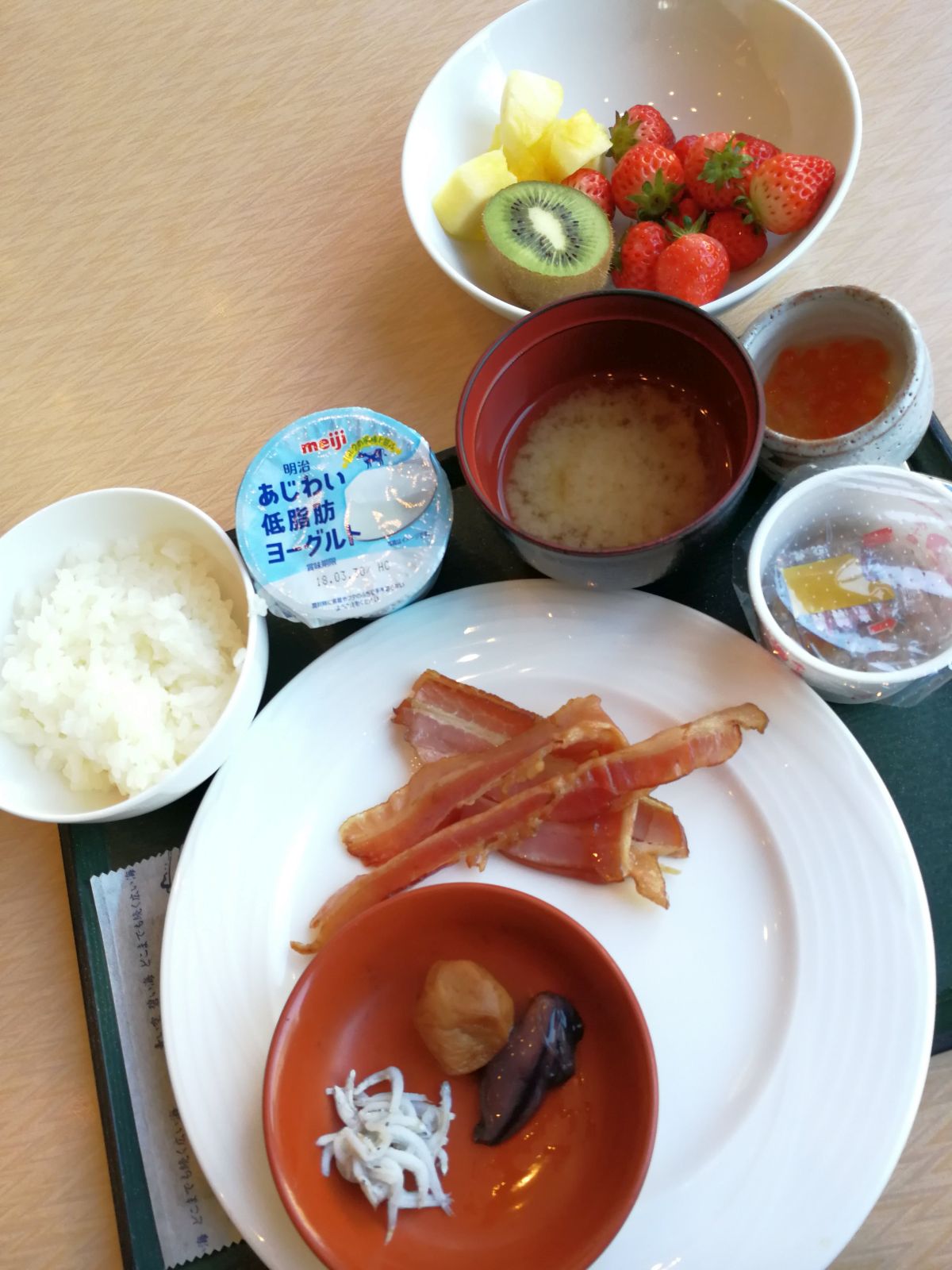 本日の朝食