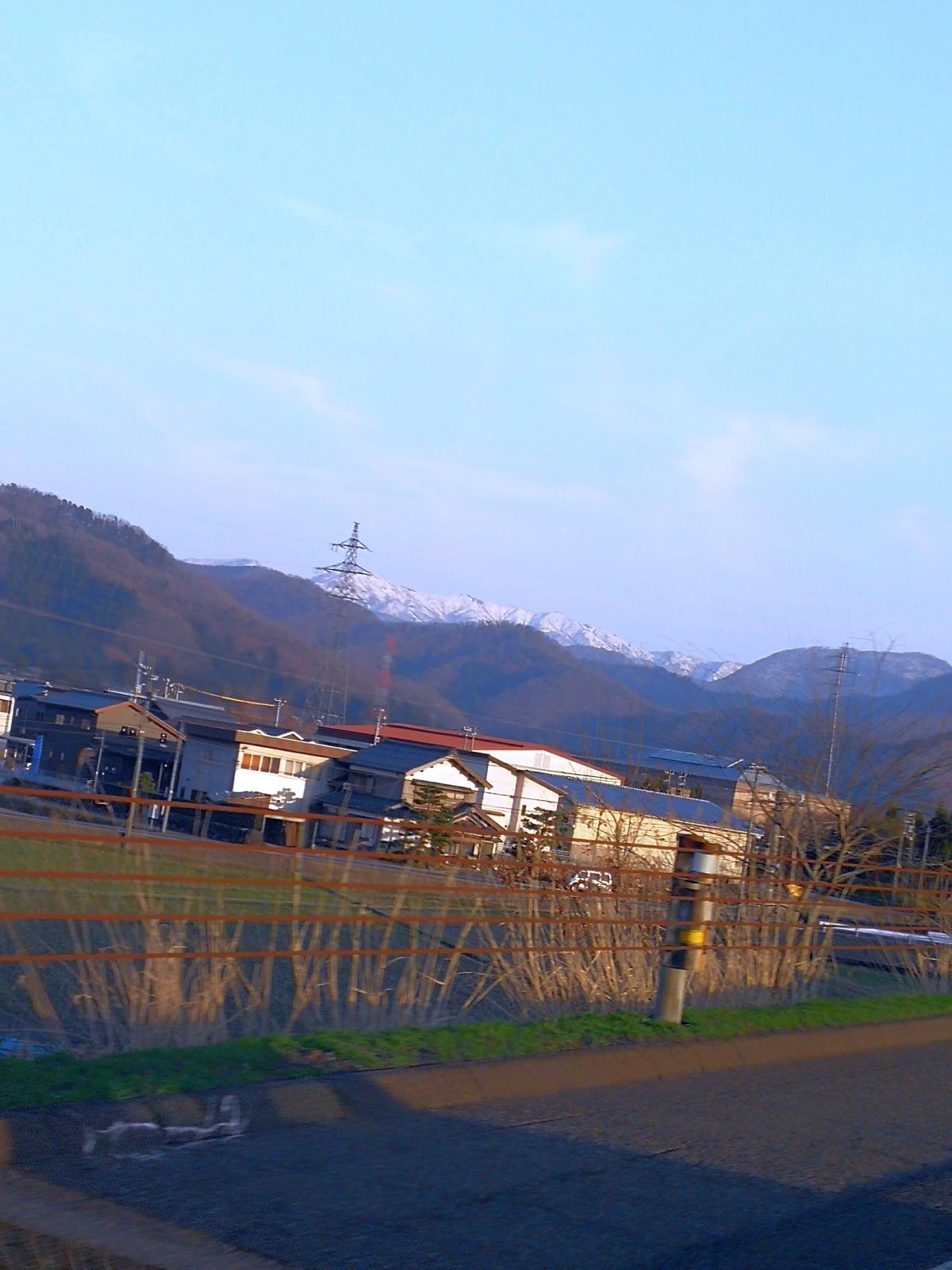 積雪の山