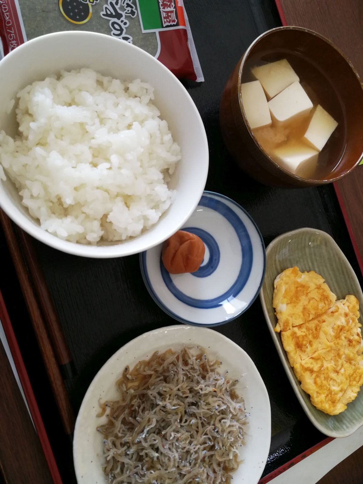 本日の朝食兼昼食