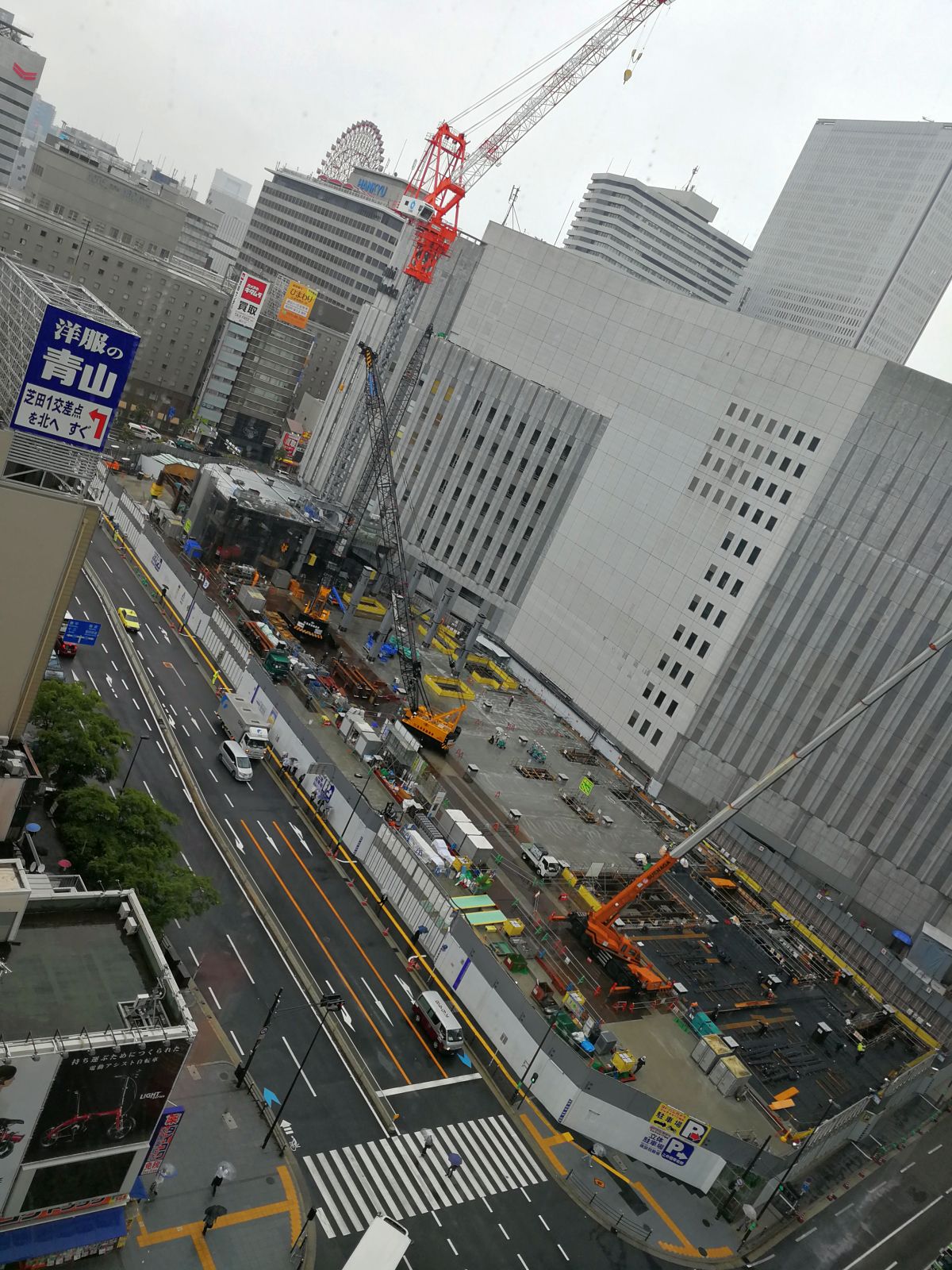 ヨドバシ横工事中