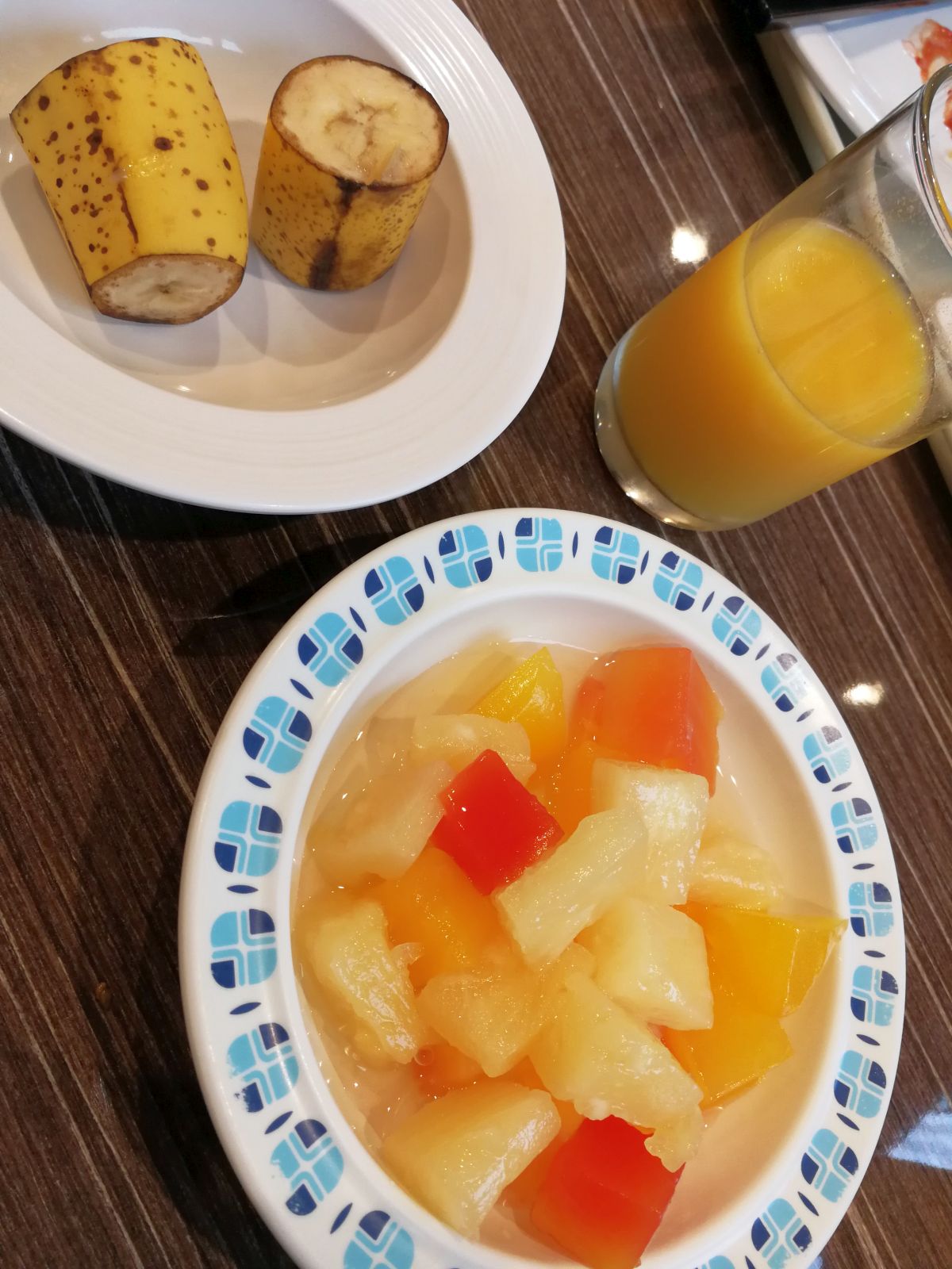 本日の朝食２