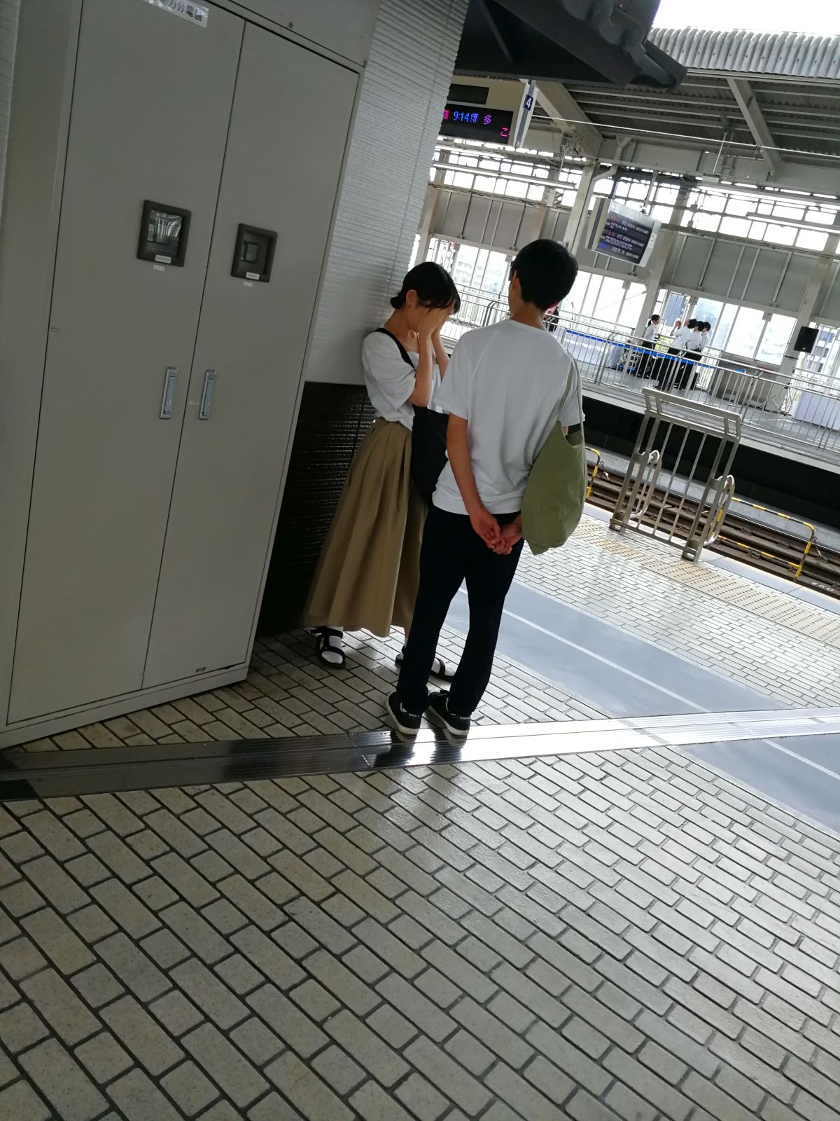 朝っぱらから