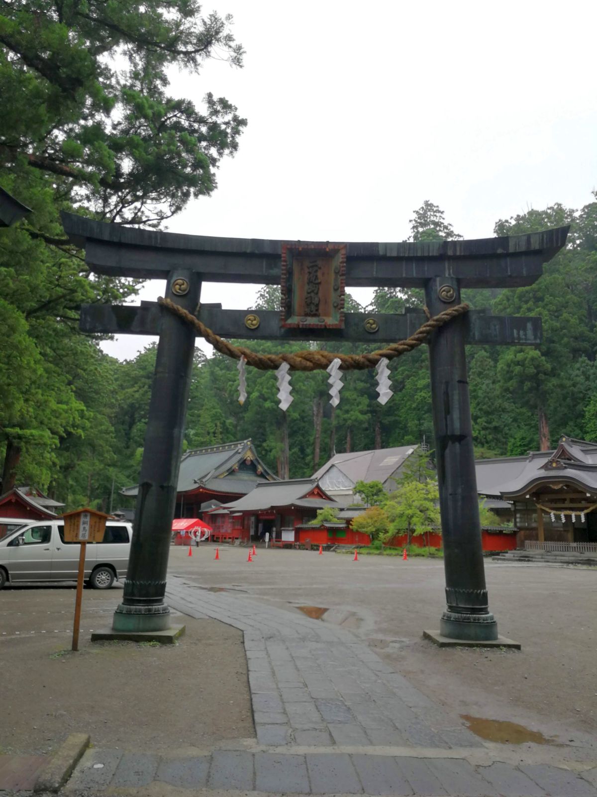 鳥居