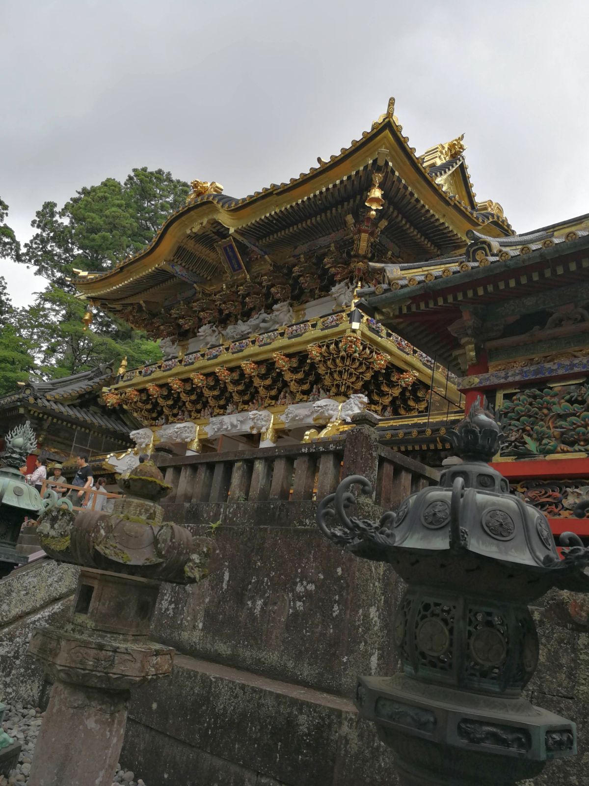 陽明門の金色