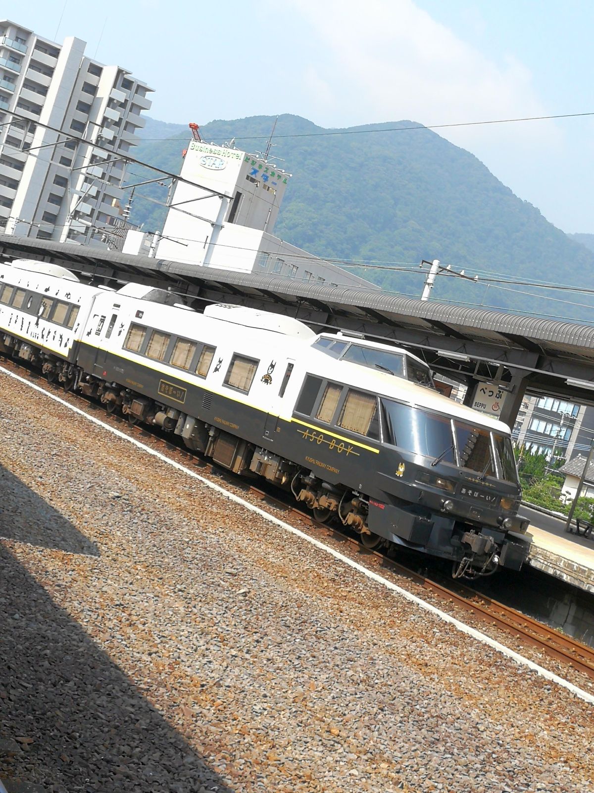 向かいの車両