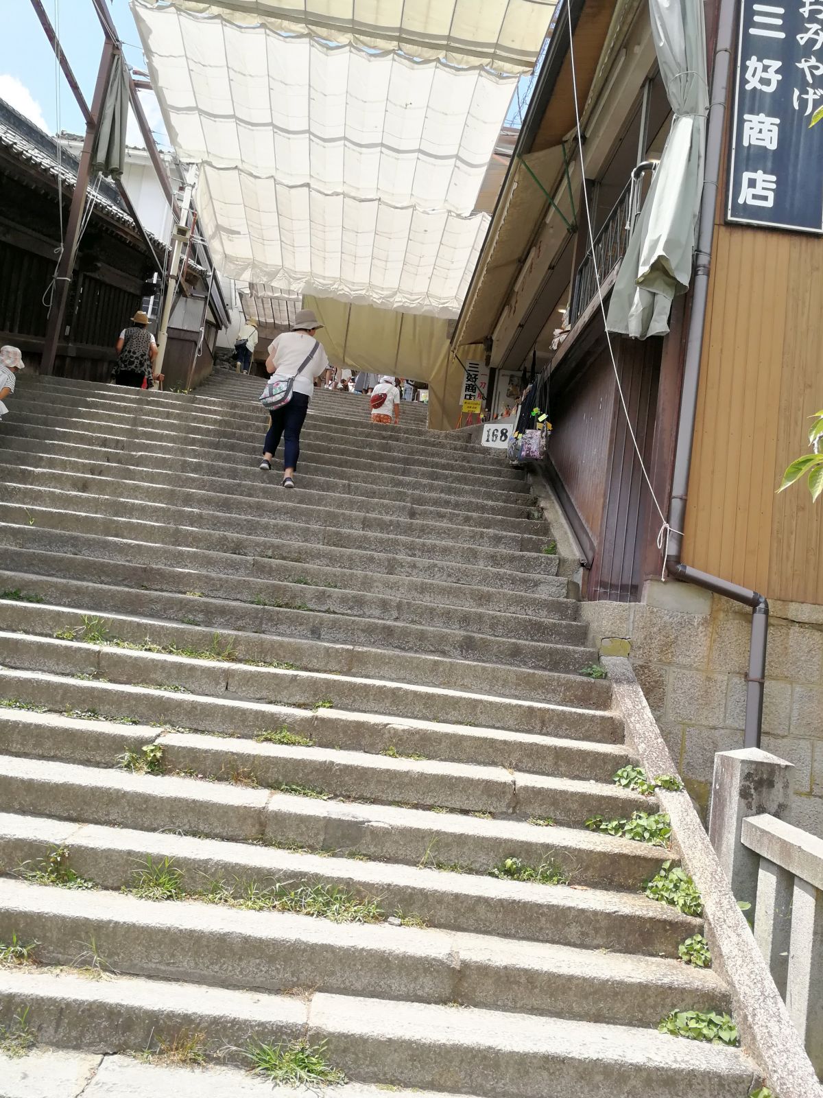 まだまだ階段