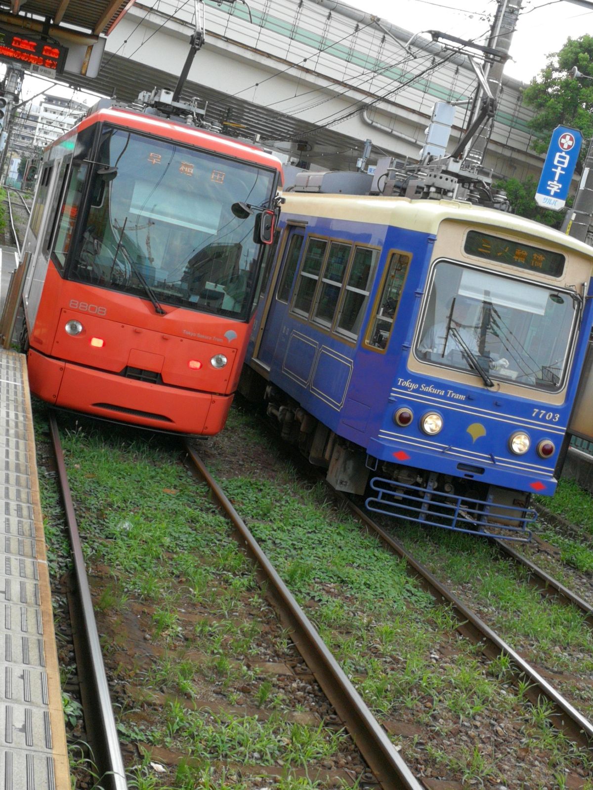 レトロ風な車両