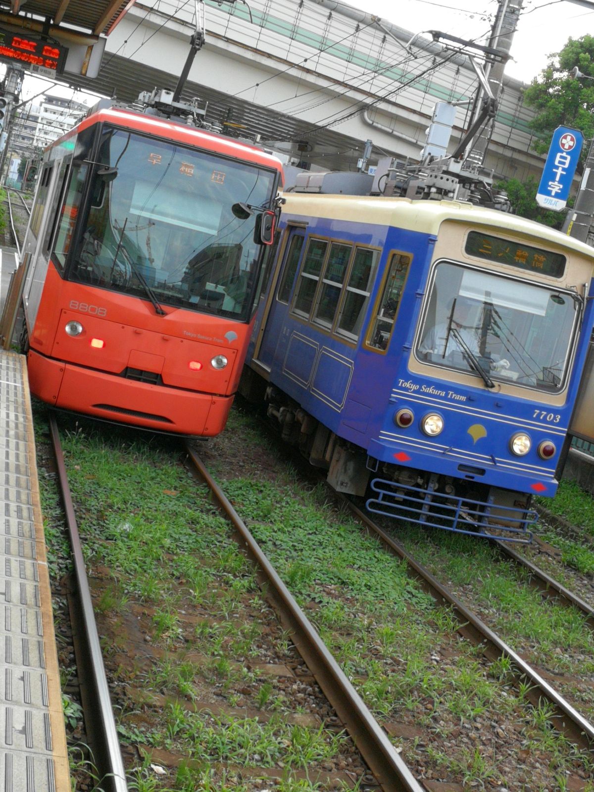 レトロ風な車両