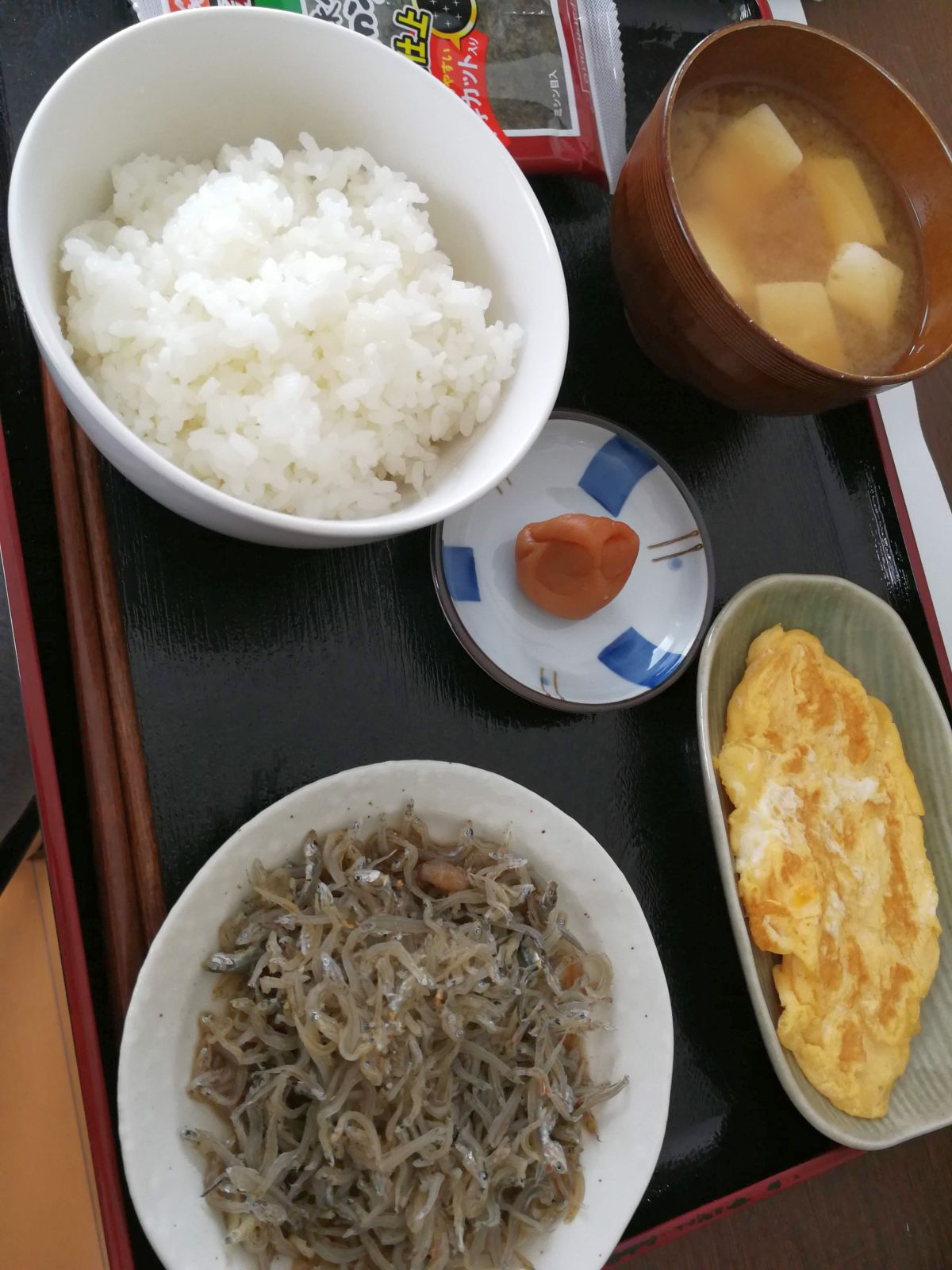 本日の朝食兼昼食