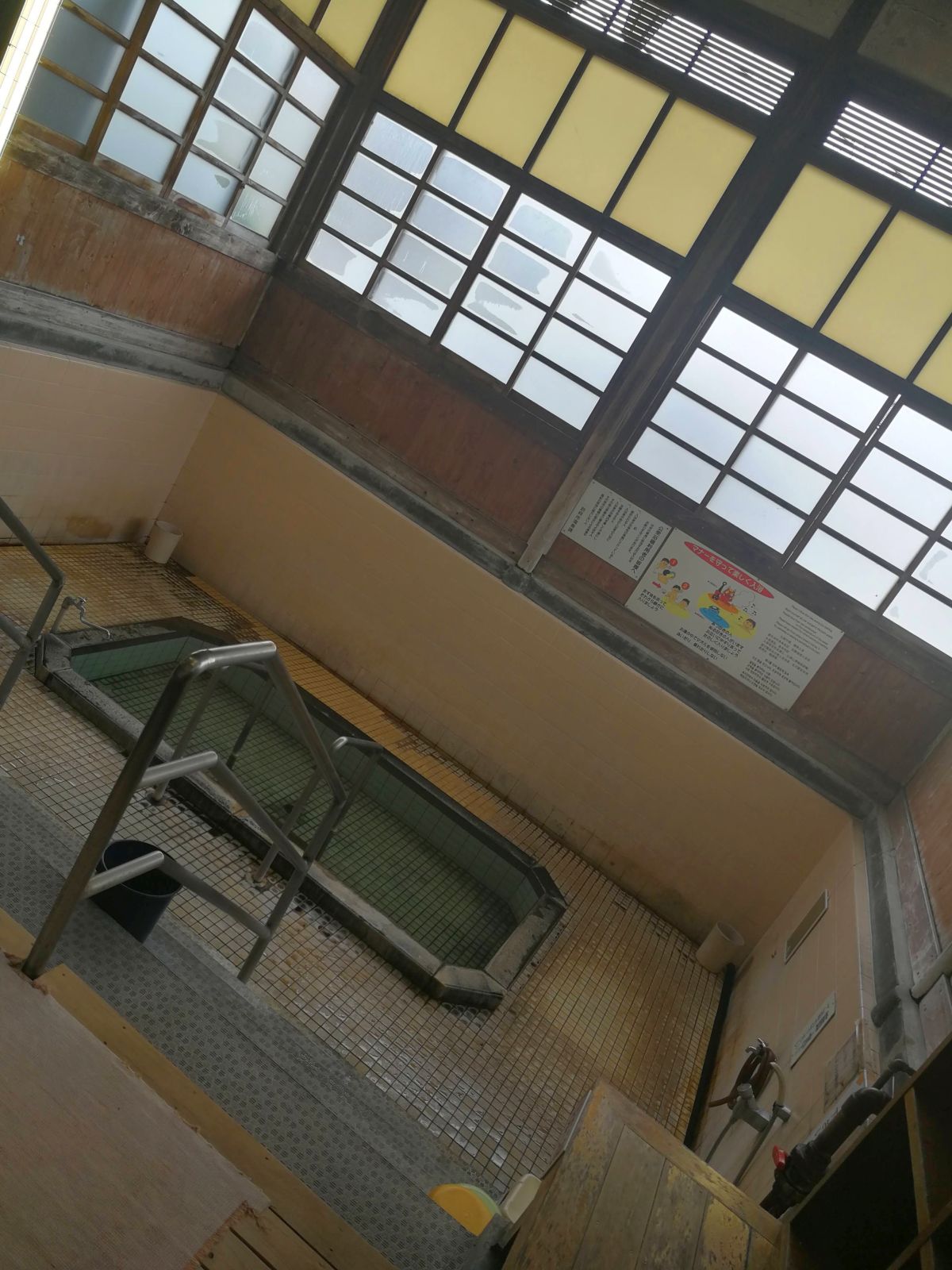 永石温泉の内