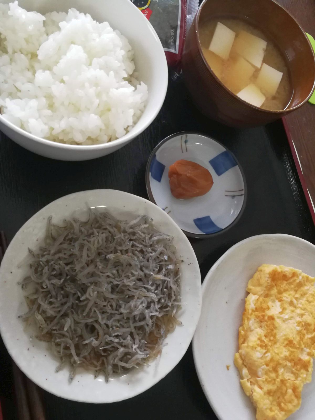 本日の朝食兼昼食