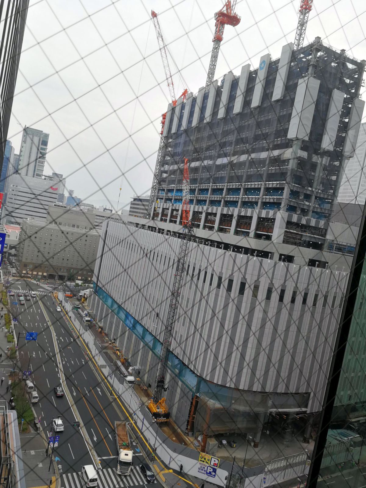 梅ヨド横の工事