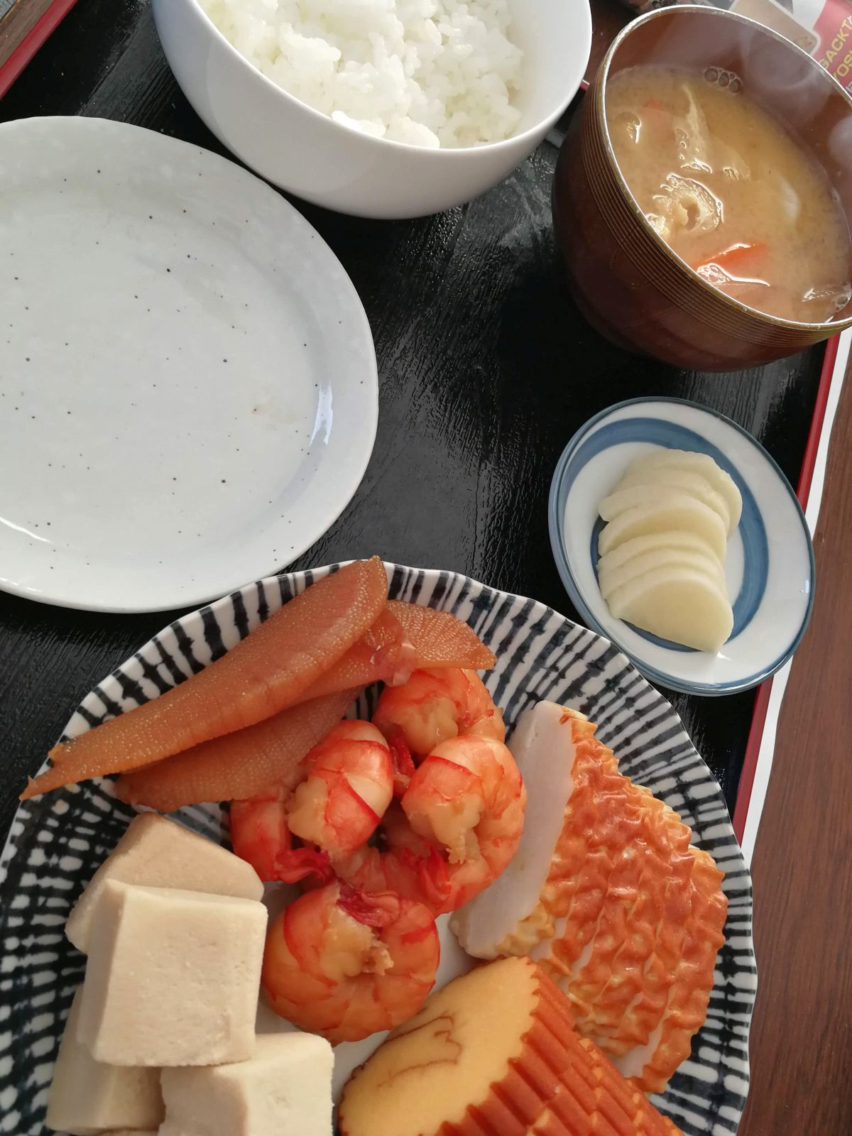 本日の朝食兼昼食