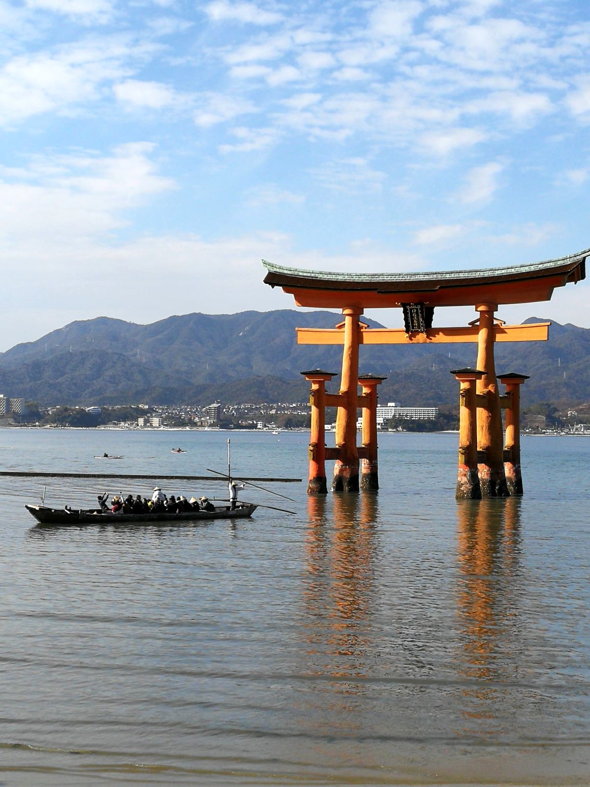 鳥居くぐり