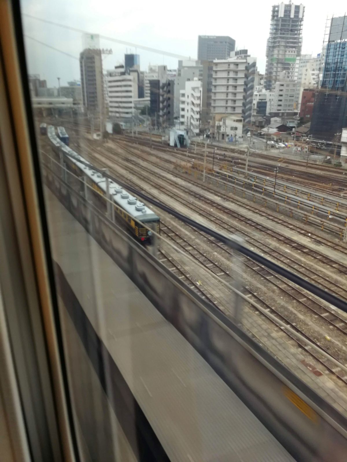 眼下の車両