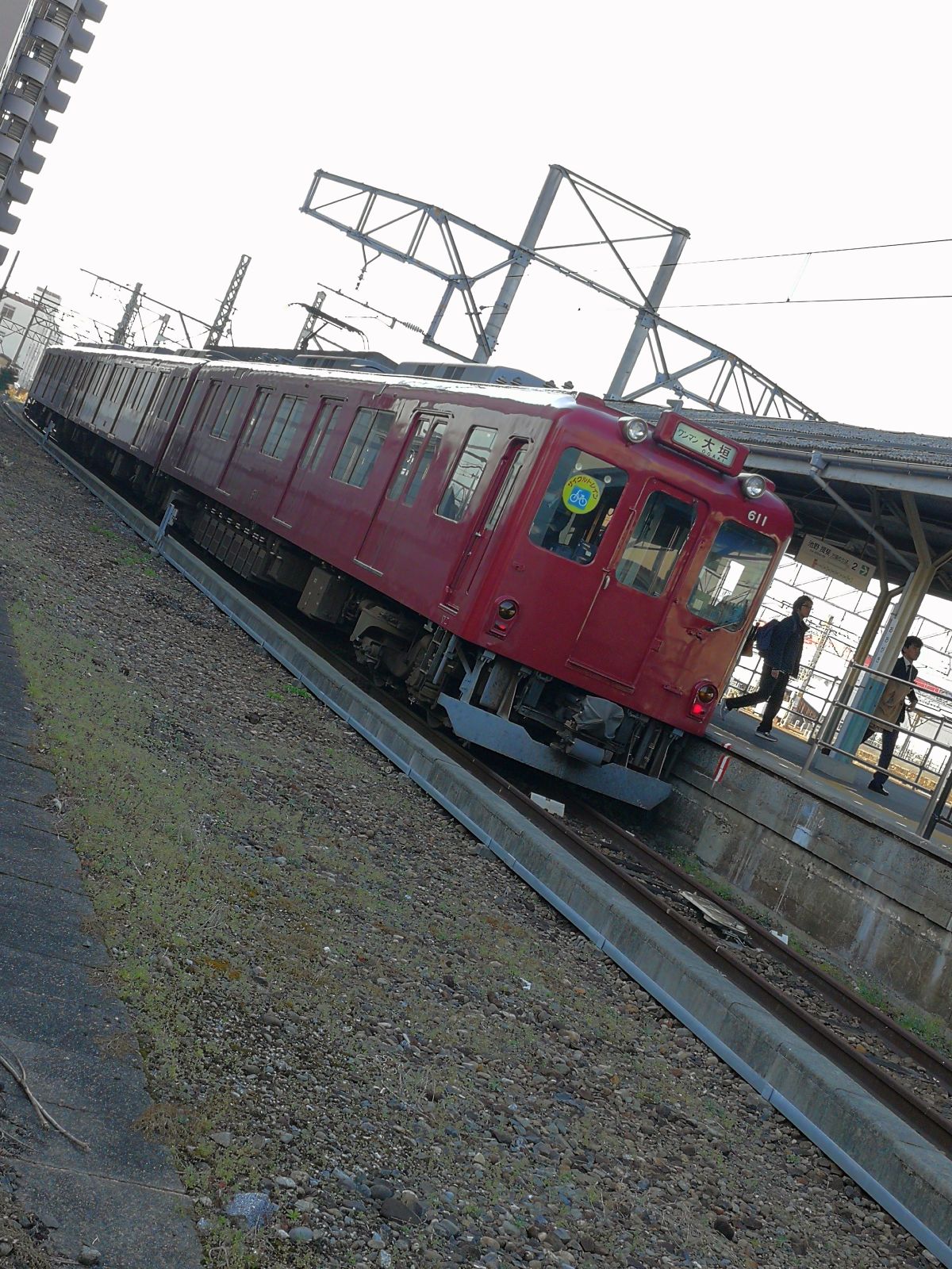 停車中の電車